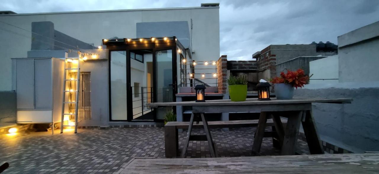 הוילה מונטווידאו House With Large Terrace, Jacuzzi And Gated Parking For One Car מראה חיצוני תמונה